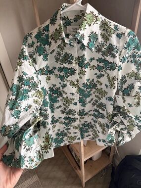 Victoria Beckham | Women's Green Floral Button-Up Shirt